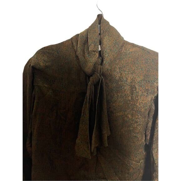 VINTAGE OSCAR DE LA RENTA
COLLECTABLES BOW BLOUSE - Picture 9 of 11